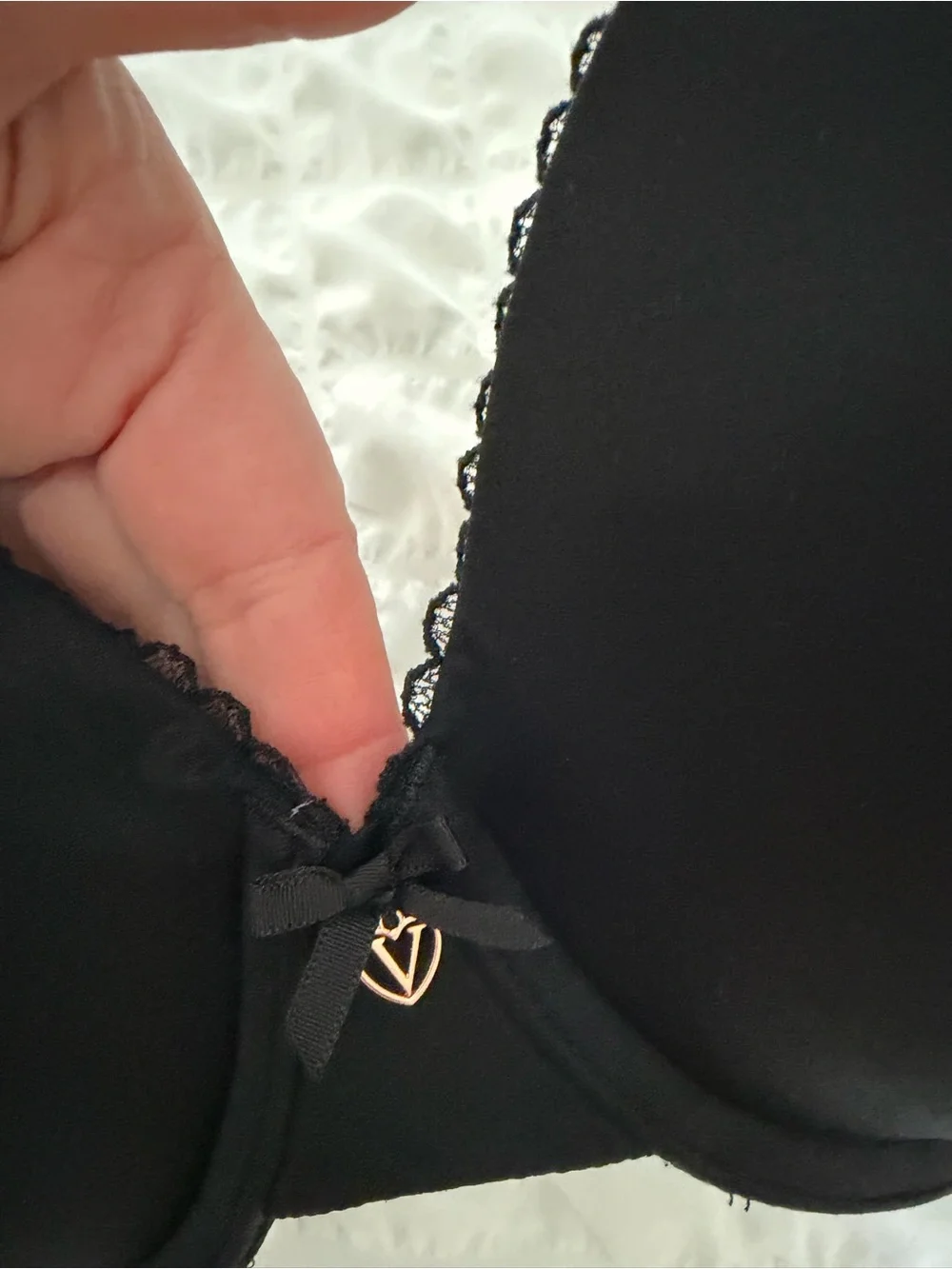 VICTORIA’S SECRET Body Perfect Coverage bra 36DD - Picture 4 of 4